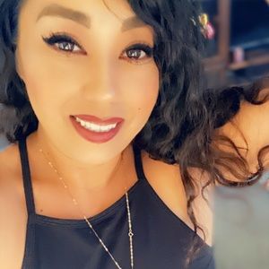 Meet your Posher, Angelmarie